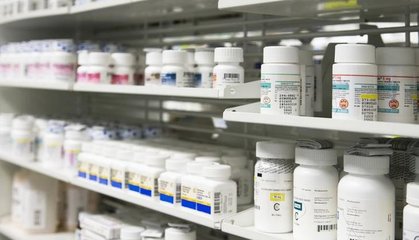 中國郵政跨界開藥店背后 企查查數據顯示藥品零售相關企業(yè)二季度同比增長73%